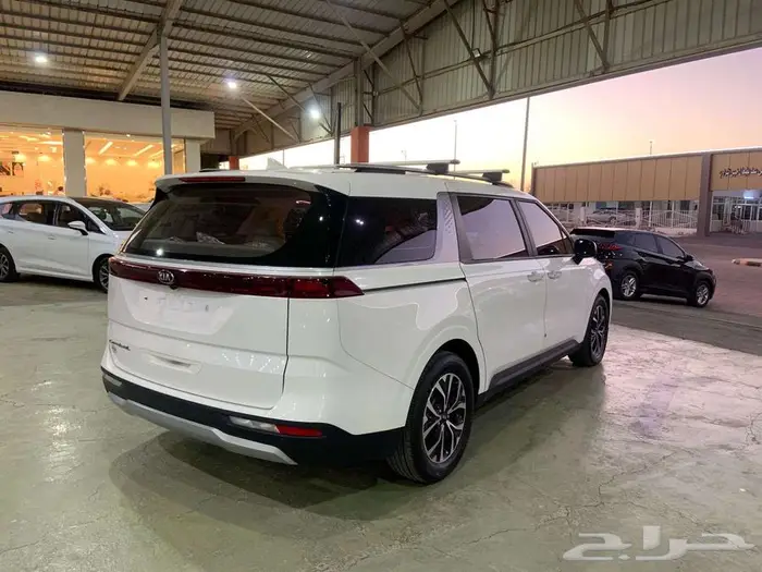 كيا كرنفال 2021 ديزل ابواب كهرباء رادار نقاط عمياء 6