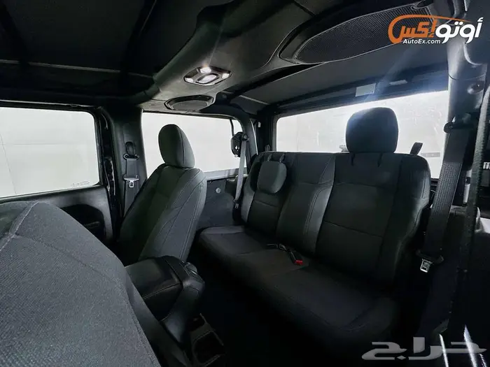 2022 جيب رانجلر سبورت 16