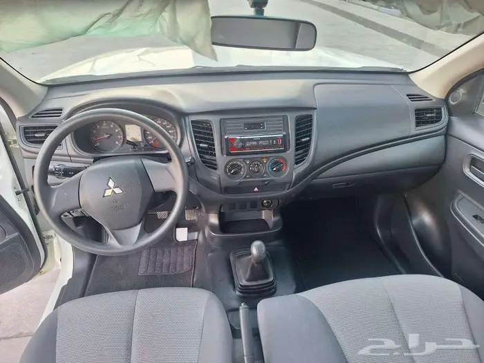 ميتسوبيشي L200 بنزين الموديل 2022 عداد 14 الف 7