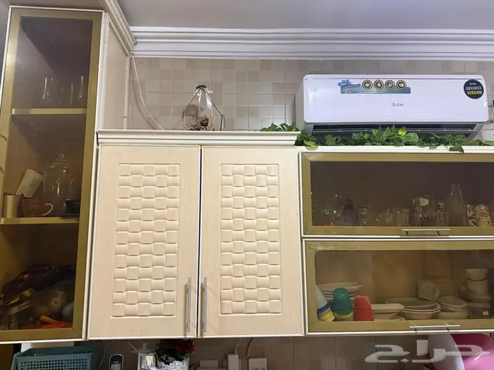 4 مكيفات اسبليت و دوالب مطبخ فخم 4