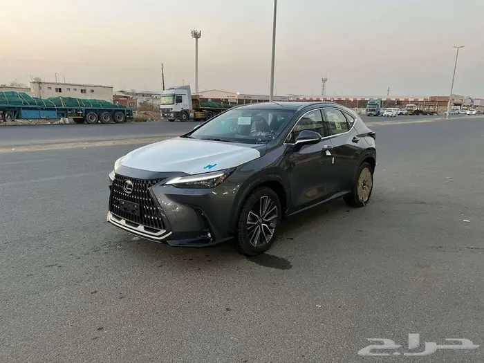 NX350 Ch - سعودي اصفار هايبرد فل 2023 ماشي 500 كم فقط 0