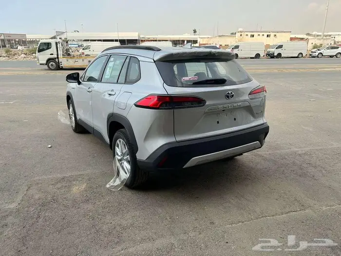 كورولاكروس ليمتد فل كامل 2024 اصفار 5