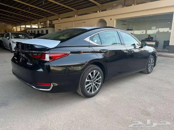 لكزس ES250 AA بنزين 2025 متاح اقساط و كاش 2