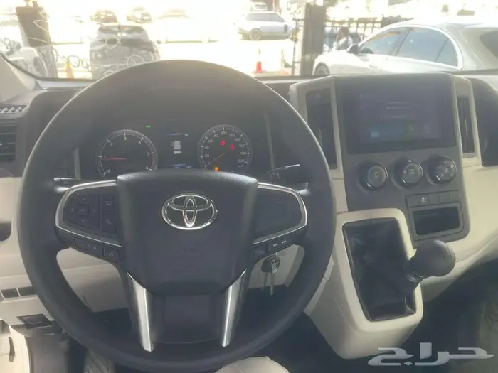 تويوتا باص هايس بضاعة سقف عالي 2026 قير عادي ديزل. سعودي. 8
