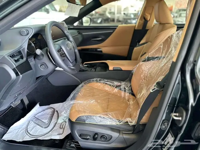 لكزس ES350 فئة CA الساير ابيض2025 باقل الاسعار 3