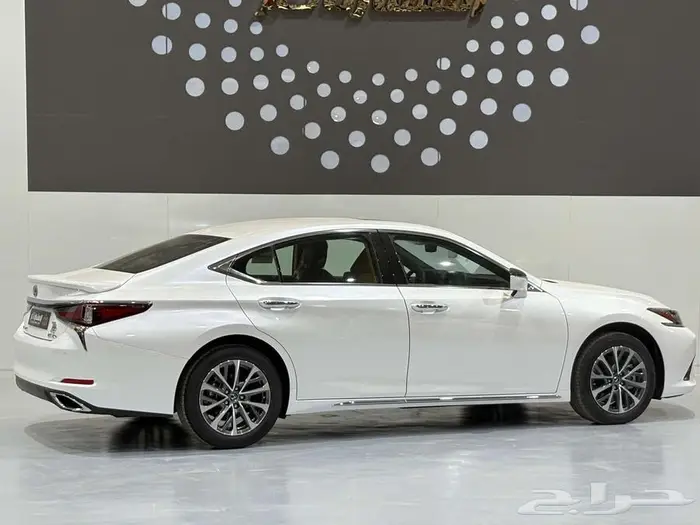 لكزس ES350 فئة CA الساير2025 باقل الاسعار 1