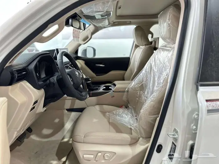 تويوتا لاندكروزر GXR فل كامل 2025 تنفس طبيعى باقل الاسعار 6