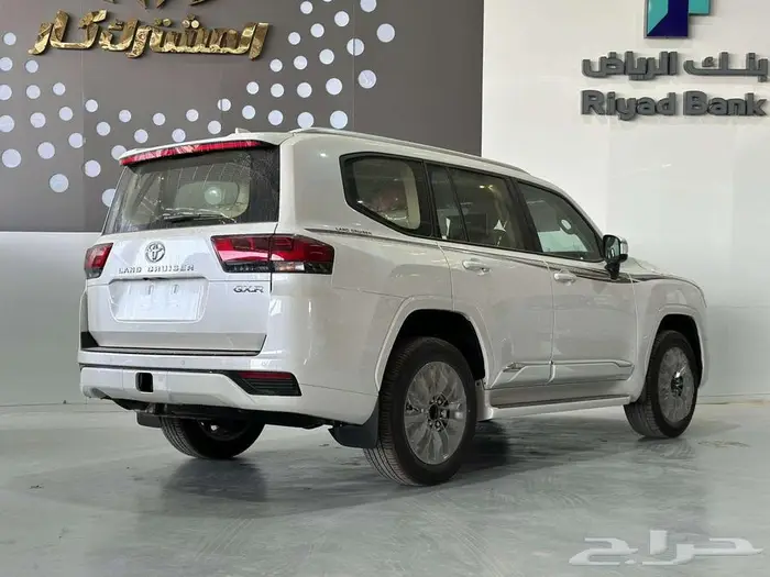 تويوتا لاندكروزر GXR فل كامل 2025 تنفس طبيعى باقل الاسعار 2