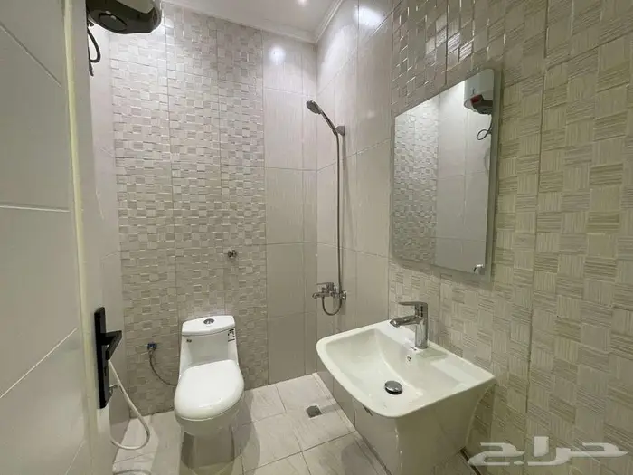 شقة مفروشة ( للإيجار شهري -سنوي )في جدة حي الفيصلية 5