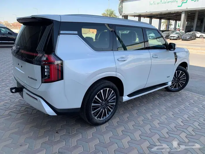 نيسان باترول بلاتنيوم موديل 2025 خليجي ابيض _ جملي 4