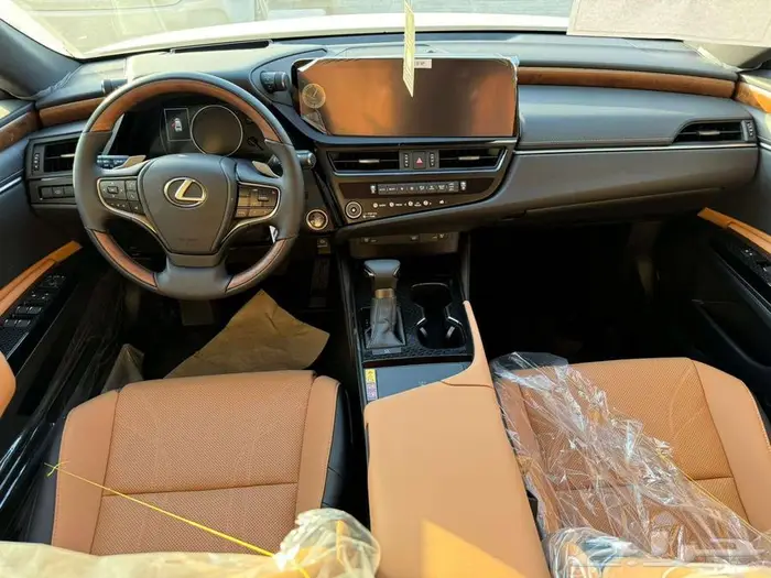 لكزس ES350 نص فل CC 2025 بريمي (اقساط جميع البنوك) 9