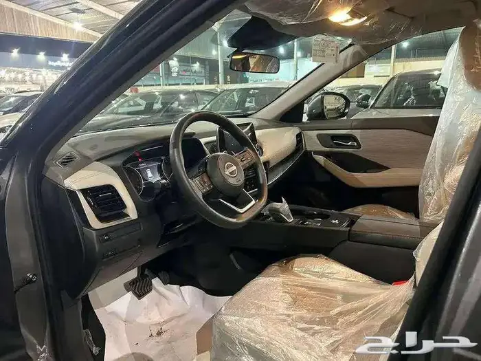 نيسان - اكس تريل - 2025 - S - متوفر بدون دبل 7 راكب 6