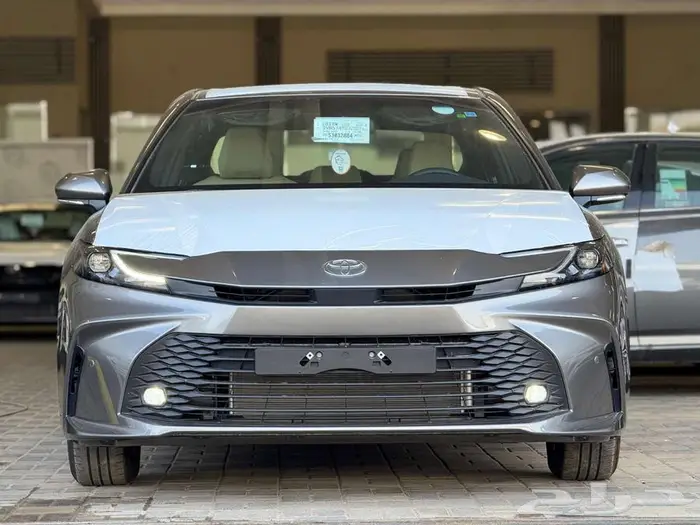 تويوتا كامرى ستاندر 0