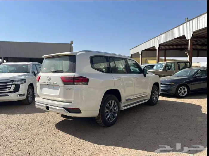 لاندكروزر GXR V 2024 نقد وتقسيط ( أقل سعر ) 2