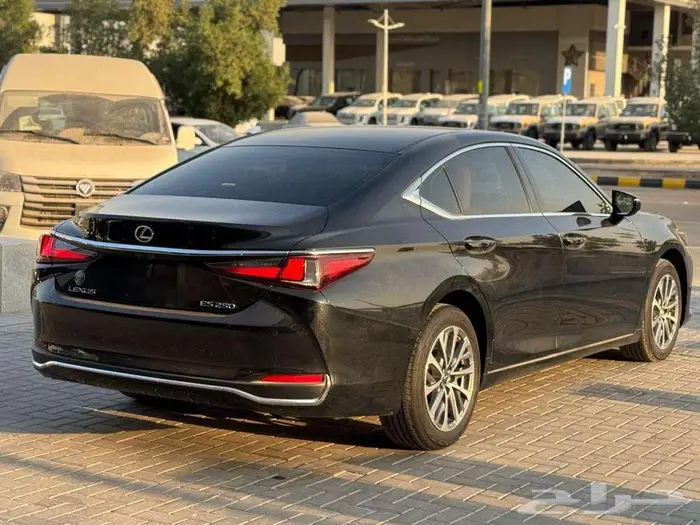 لكزس ES 250 10