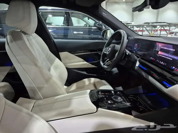 BMW520I M KIT - ممشى 16 الف -2024 42