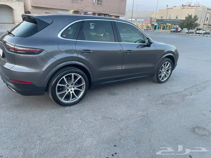 للبيع بورش نظيف كايين 2019 2