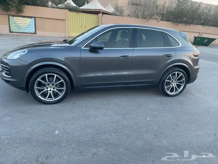 للبيع بورش نظيف كايين 2019 1