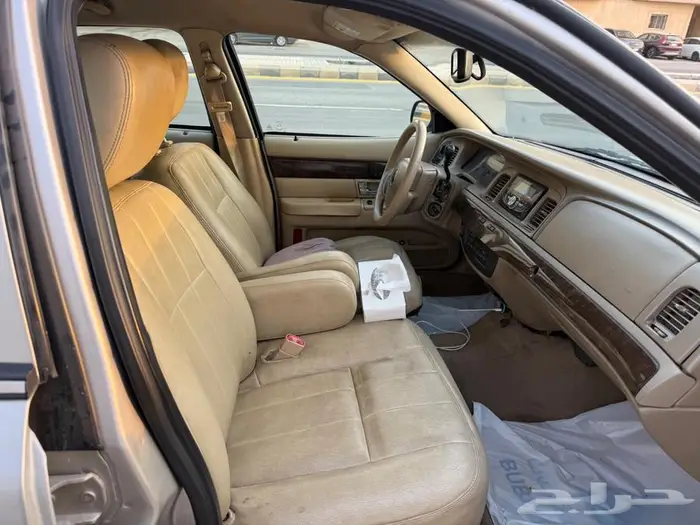 فورد امريكي جراند ماركيز 2011 11