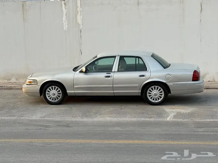 فورد امريكي جراند ماركيز 2011 5