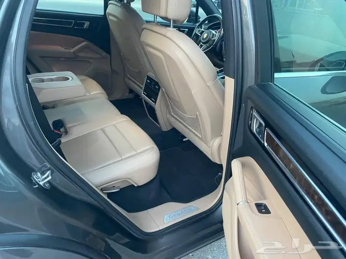 للبيع بورش نظيف كايين 2019 11