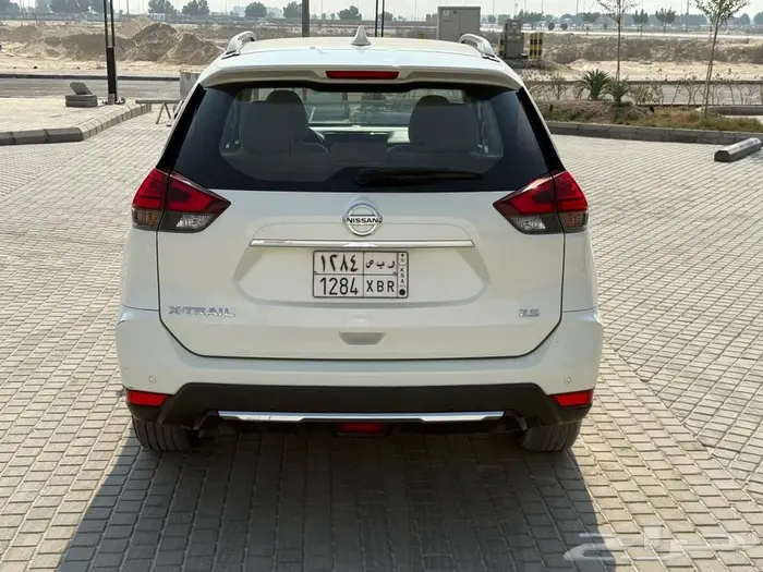 اكس تريل 2022 نص فل دبل 4