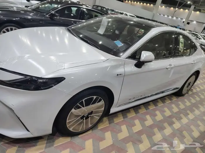 كامري LE هايبرد 2025 3