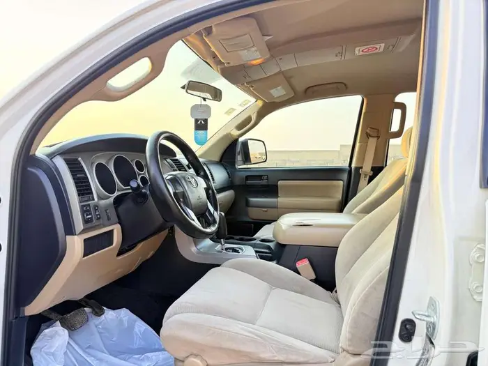 تويوتا سيكوياا 2015 12