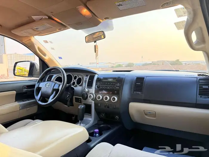 تويوتا سيكوياا 2015 13