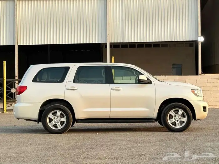 تويوتا سيكوياا 2015 9