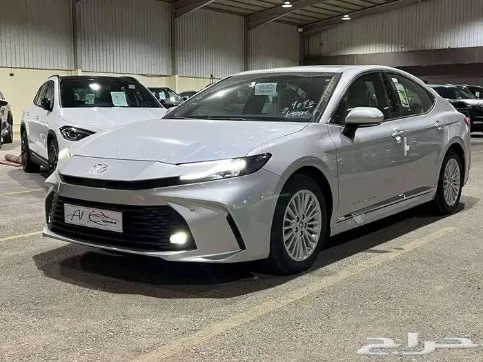 تويوتا كامرى ال اى بنزين سعودى 2025-فضى 15