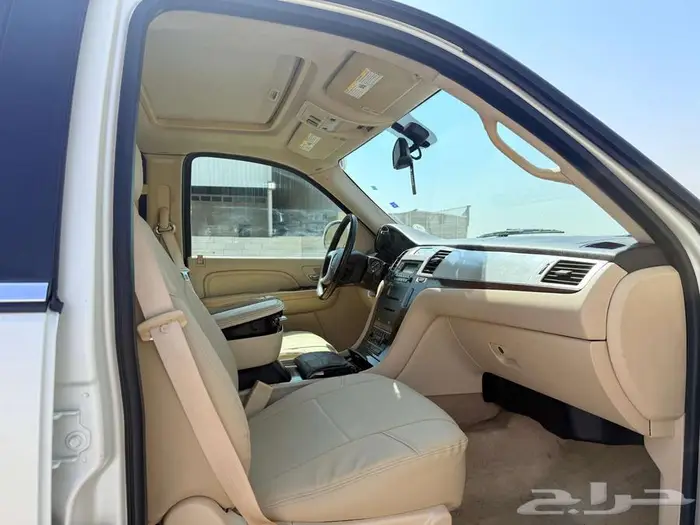 كاديلاك اسكاليد 2008 11