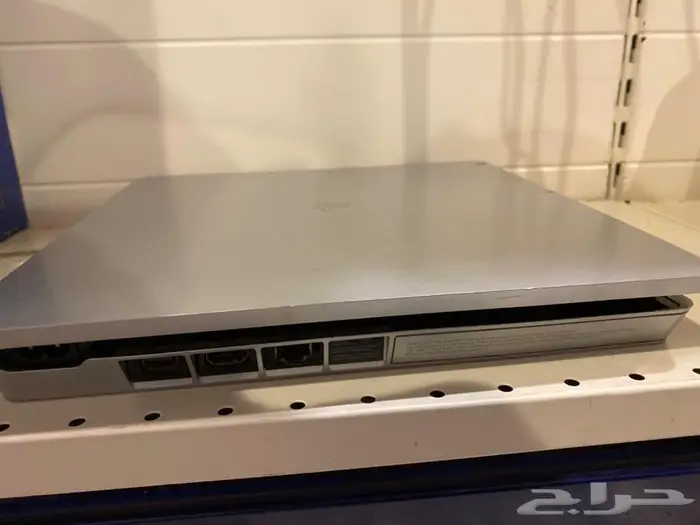 للبيع سوني 4 سلم اللون رصاصي نظيف جدا 2