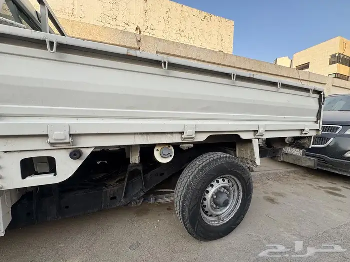 ايسوزو ديماكس جوانب 2009 1