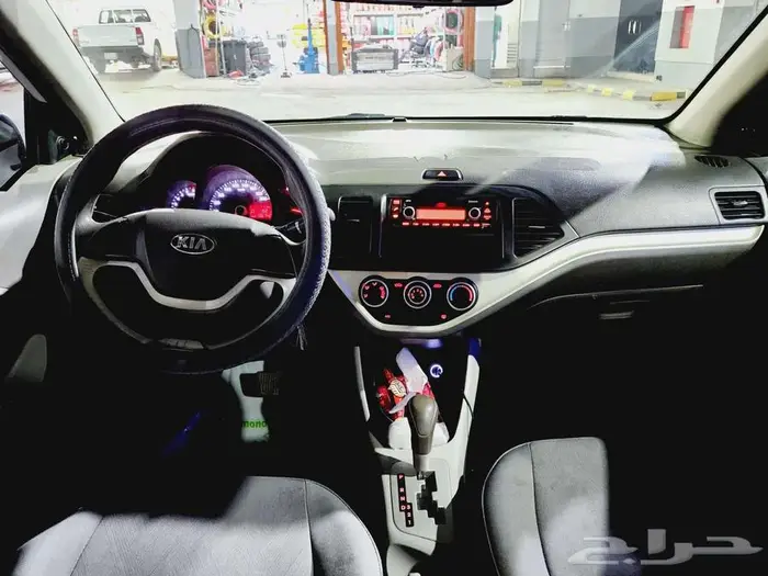 كيا بيكانتو 2015 نظيف جدا 4