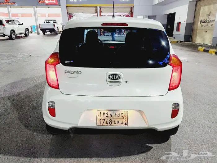 كيا بيكانتو 2015 نظيف جدا 3