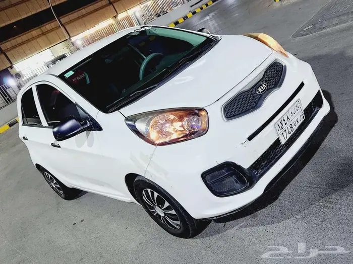 كيا بيكانتو 2015 نظيف جدا 2