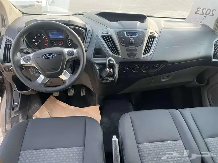 باص فورد 9 راكب ديزل 6