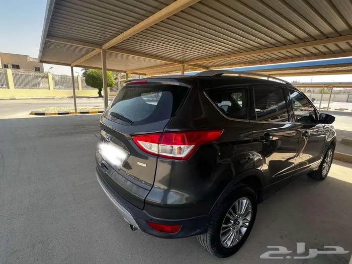 FORD ESCAPE MADE IN SPAIN 1