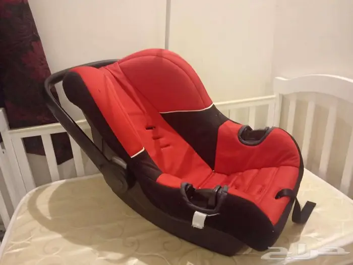 كرسي وسرير اطفال 0