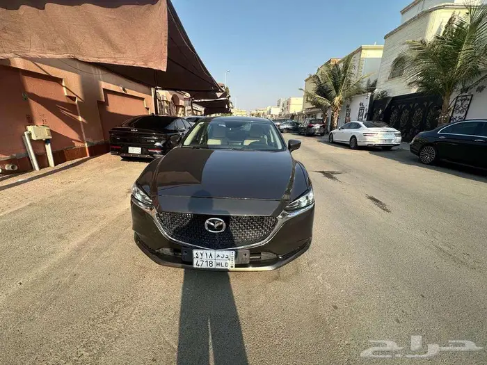 مازدا سيدان. 2020 2