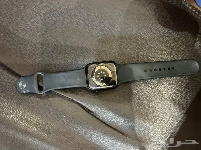 ساعة ابل الجيل التاسع مقاس 45 نظيفه 3