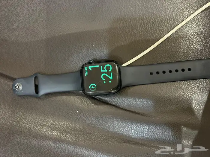 ساعة ابل الجيل التاسع مقاس 45 نظيفه 5