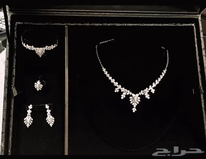 طقم الماس مخزن جديد للبيع 0