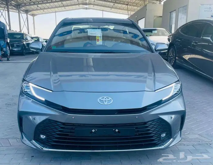 كامري 2025 فئة LE فتحه بنزين-كاش واقساط 0