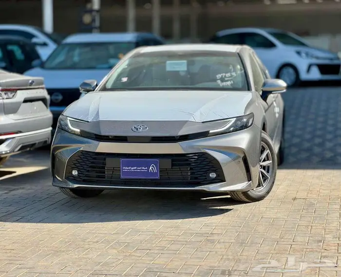 تويوتا كامرى E مبيعات الكاش والتقسيط 1