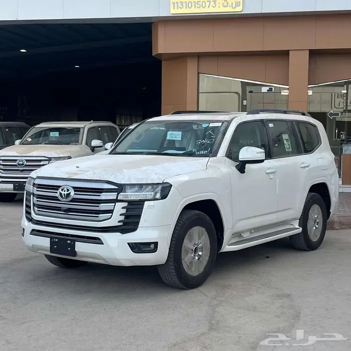 لاندكروزر GXR2 بنزين 2025 4