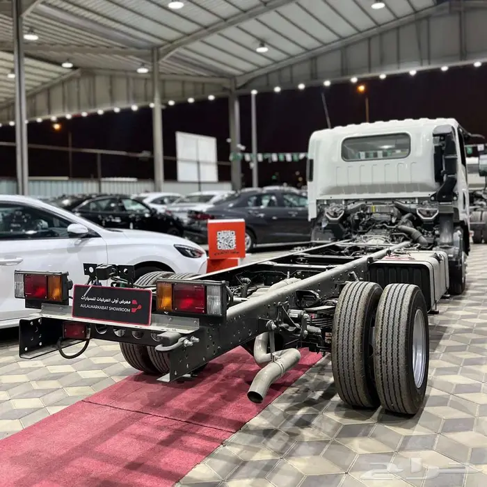 ايسوزو دينا 5 طن موديل 2025 8