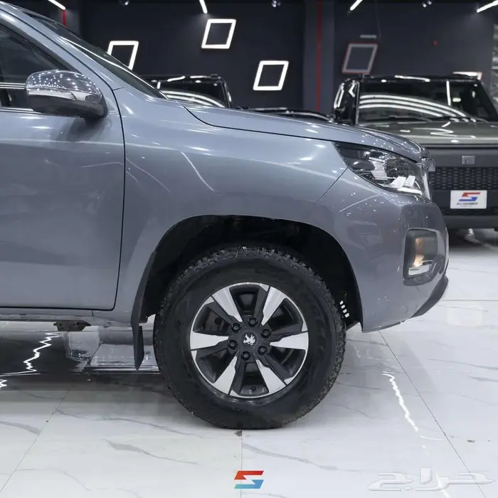 بيجو لاندتريك جير اتوماتيك دبل بنزين موديل 2023 8