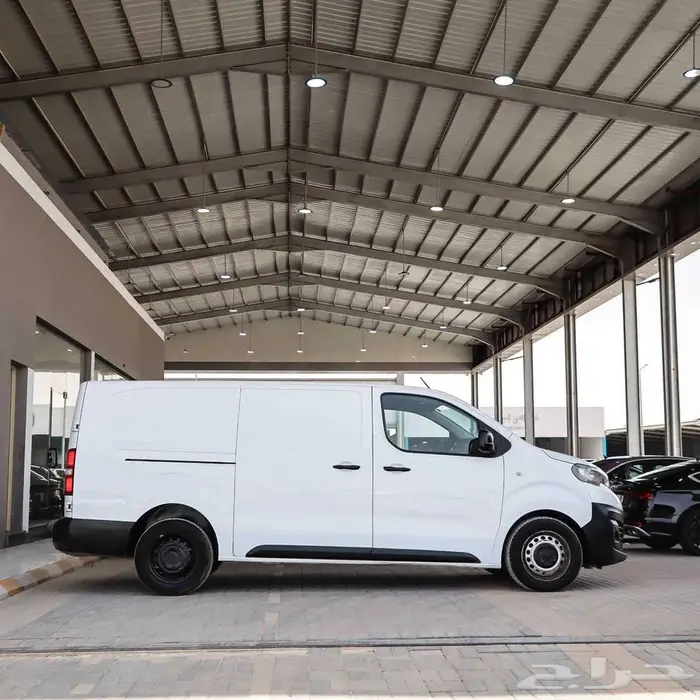 فان بضاعه بيجو موديل 2021 ديزل 3